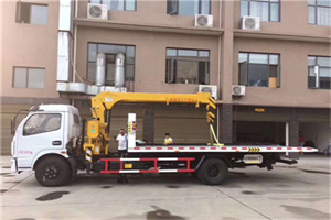 富宁附近汽车轮胎更换